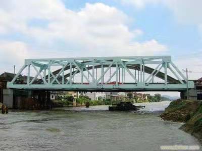 鋼結構(gou)橋樑(liang)與水泥鋼筋(jin)橋(qiao)的對(dui)比(bi)       廣東鋼(gang)結構(gou)公司(si)選擇(ze)廣州(zhou)經緯(wei)鋼(gang)結(jie)構工程有(you)限(xian)公(gong)司  咨詢(xun)電話(hua)13925156722