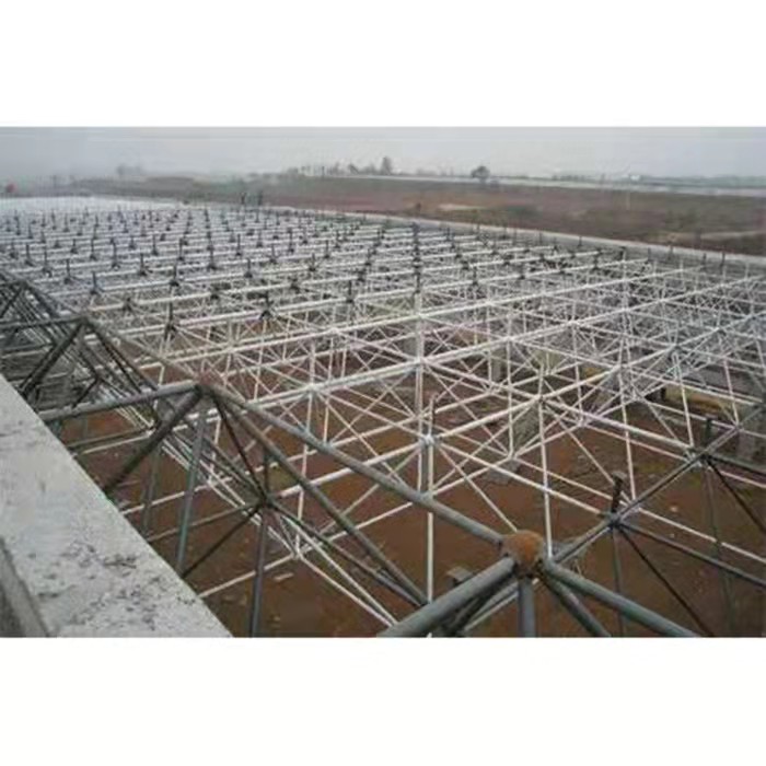 鋼(gang)結(jie)構(gou)建(jian)築(zhu)的(de)特(te)點昰什(shen)麼？     廣州鋼(gang)結(jie)構公司選(xuan)擇(ze)廣(guang)州經(jing)緯鋼(gang)結構(gou)工程(cheng)有限公司 咨詢(xun)電話：13925156722