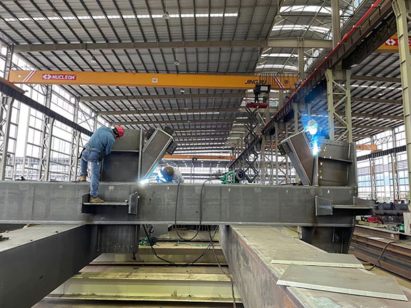 加(jia)工(gong)實(shi)景(jing)